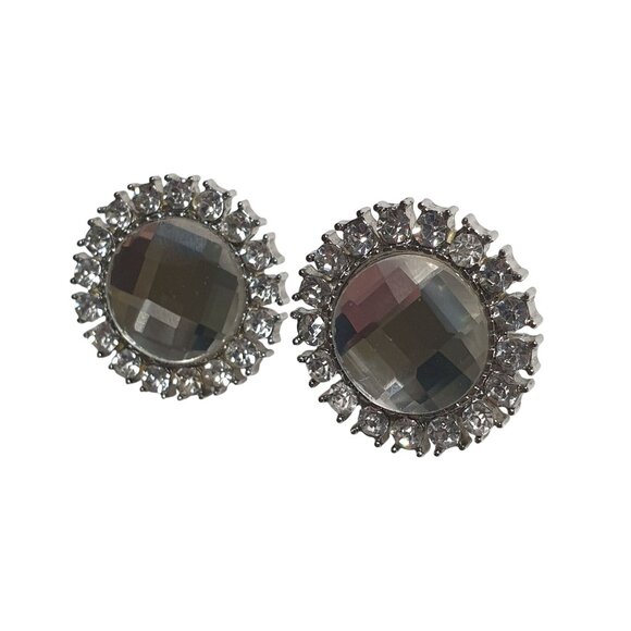 Elegant Silver Stud Earrings - Picture 2 of 4